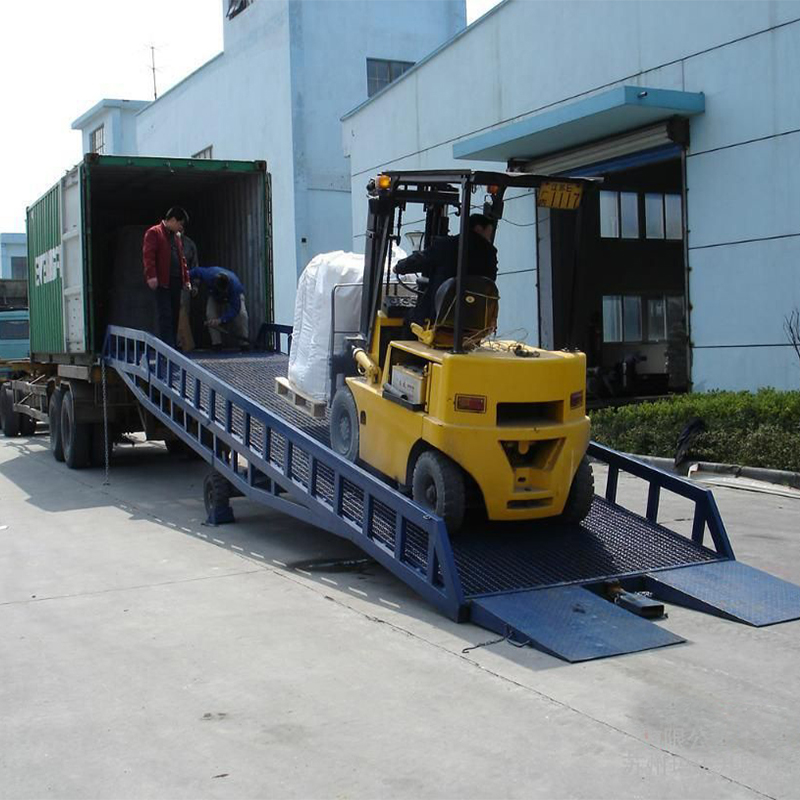 移動式液壓登車橋